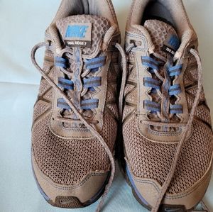 Men's Nike Air Trail Ridge Running Shoes